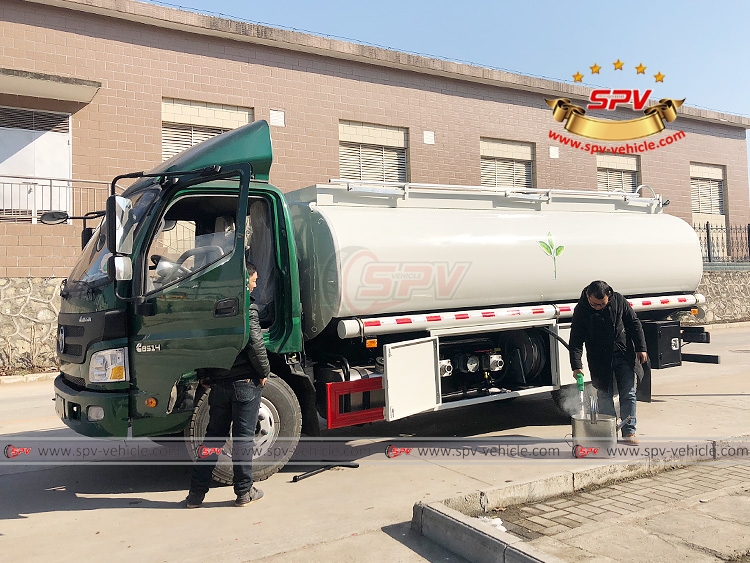 10,000 litres Fuel Tank Truck FOTON - Testing